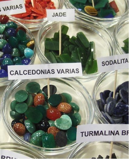 María Isabel Sallent, gemología, gemóloga, piedras, piedras preciosas, gemas, gemas naturales, gemas sintéticas, gemas de imitación, Fran Castmay, Blog de joyería